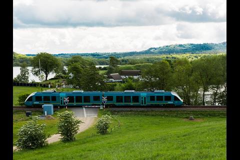 Incumbent Arriva has beaten off two rival bids to win the next contract to operate regional passenger services in western and central Jylland.